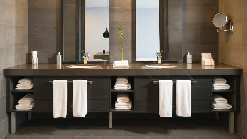 photo-of-mirrors-in-bathroom-1-1-1-1-1-1-1-1.jpg